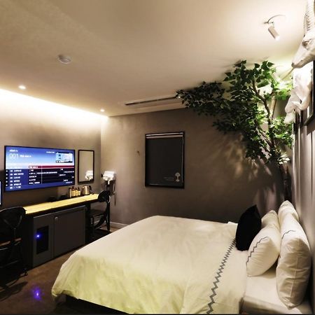 Mari Hotel تشونغجو المظهر الخارجي الصورة